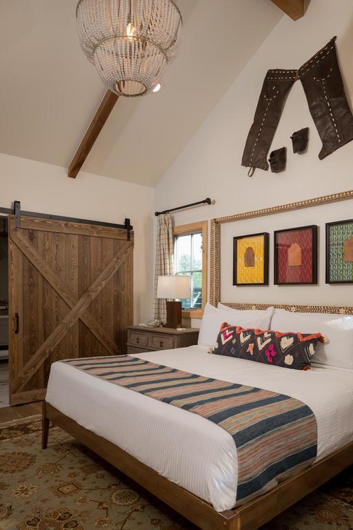 Camp Lucy Otel Dripping Springs Dış mekan fotoğraf