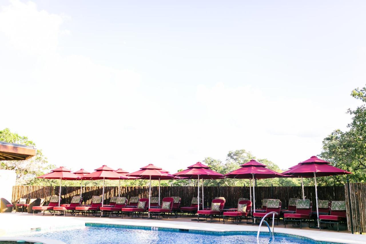 Camp Lucy Otel Dripping Springs Dış mekan fotoğraf