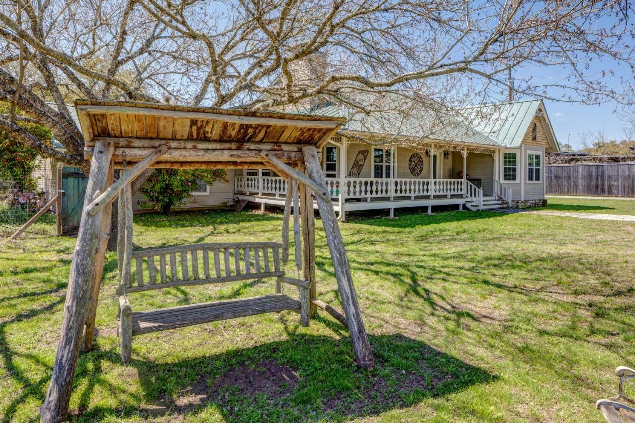 Camp Lucy Otel Dripping Springs Dış mekan fotoğraf